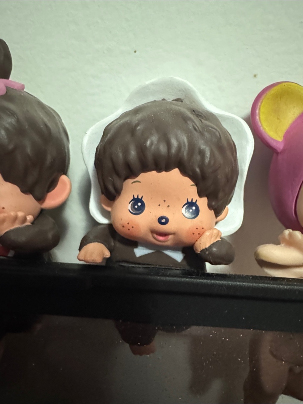 Monchhichi hipper sticky Cute Brown-Haired Kids Doll Figurine bonnet blue